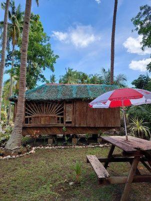 Elvira'S Homestay Looc  Exterior photo