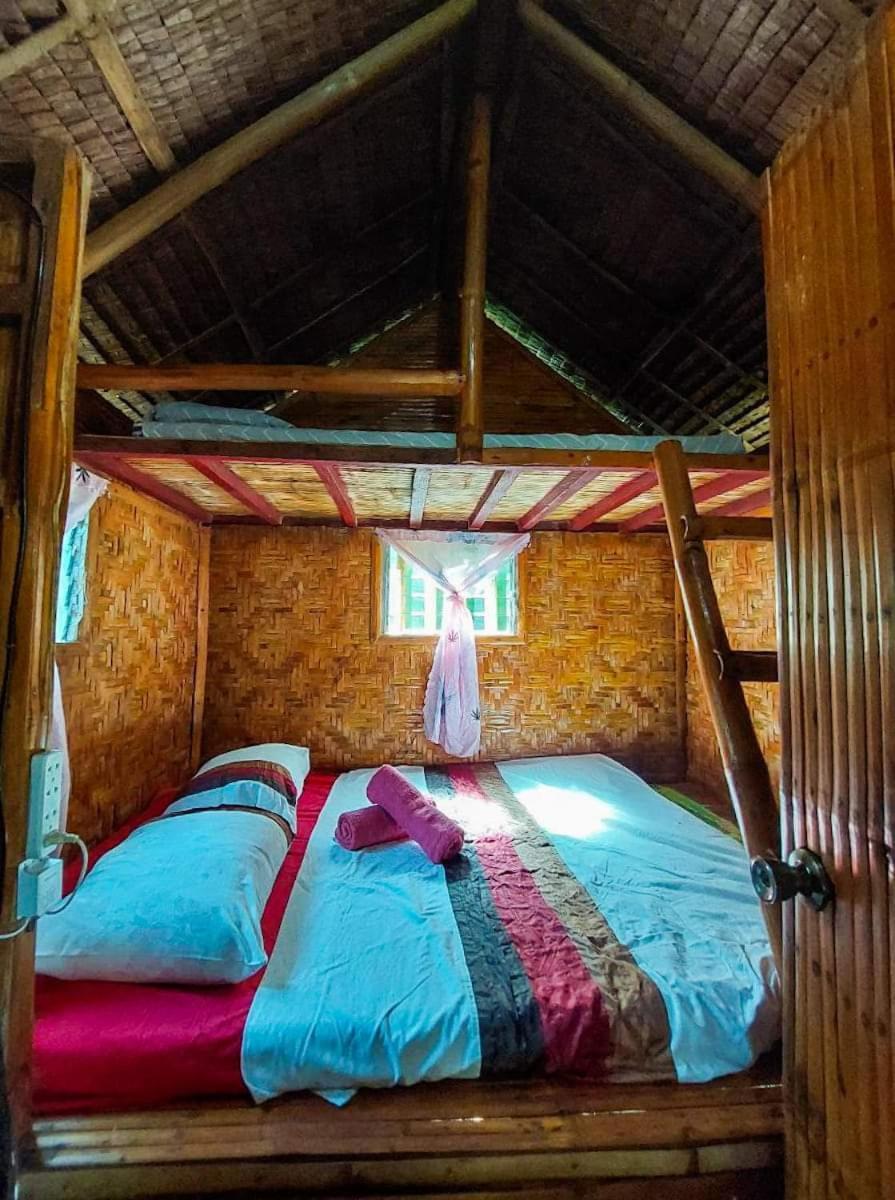 Elvira'S Homestay Looc  Exterior photo