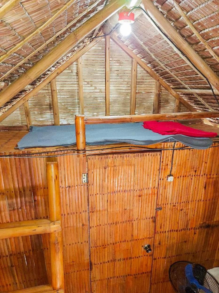Elvira'S Homestay Looc  Exterior photo