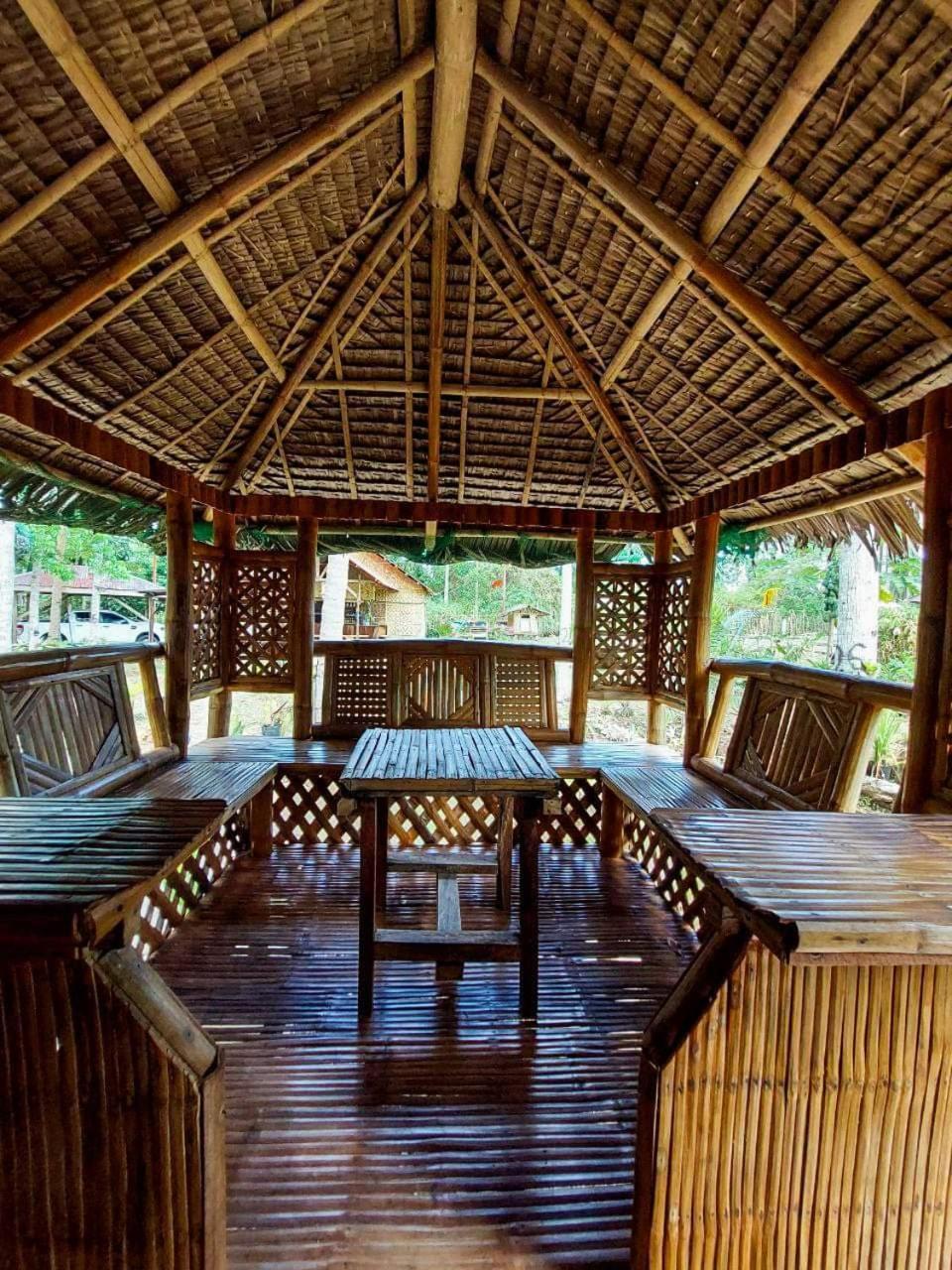 Elvira'S Homestay Looc  Exterior photo