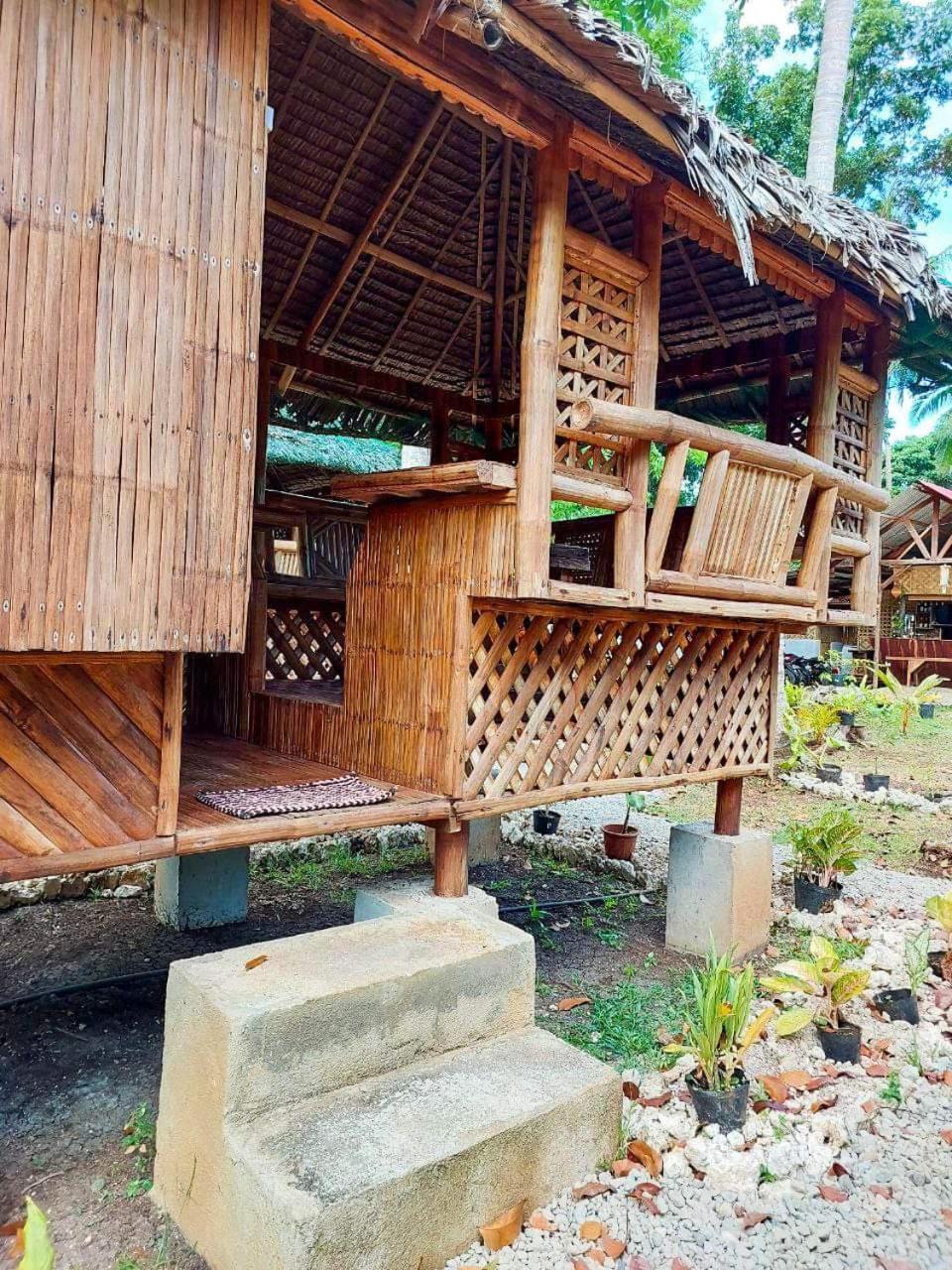 Elvira'S Homestay Looc  Exterior photo