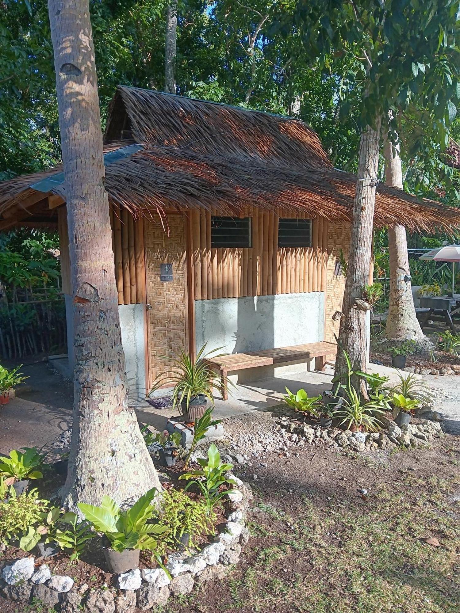 Elvira'S Homestay Looc  Exterior photo